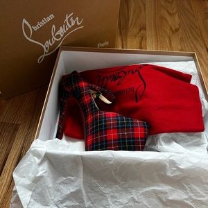 NEVER WORN! Christian Louboutin plaid lady daf platform size 37/7.